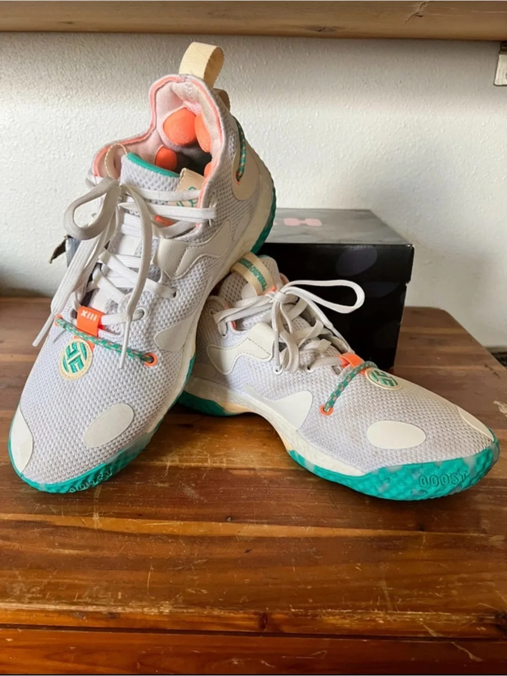adidas Harden v6 men’s 9